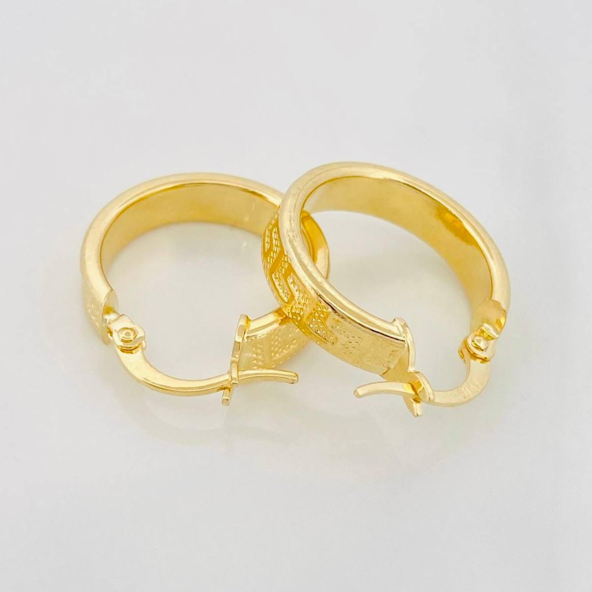 Candongas Tribal 2.3g / 3/4 in Oro Amarillo 18K