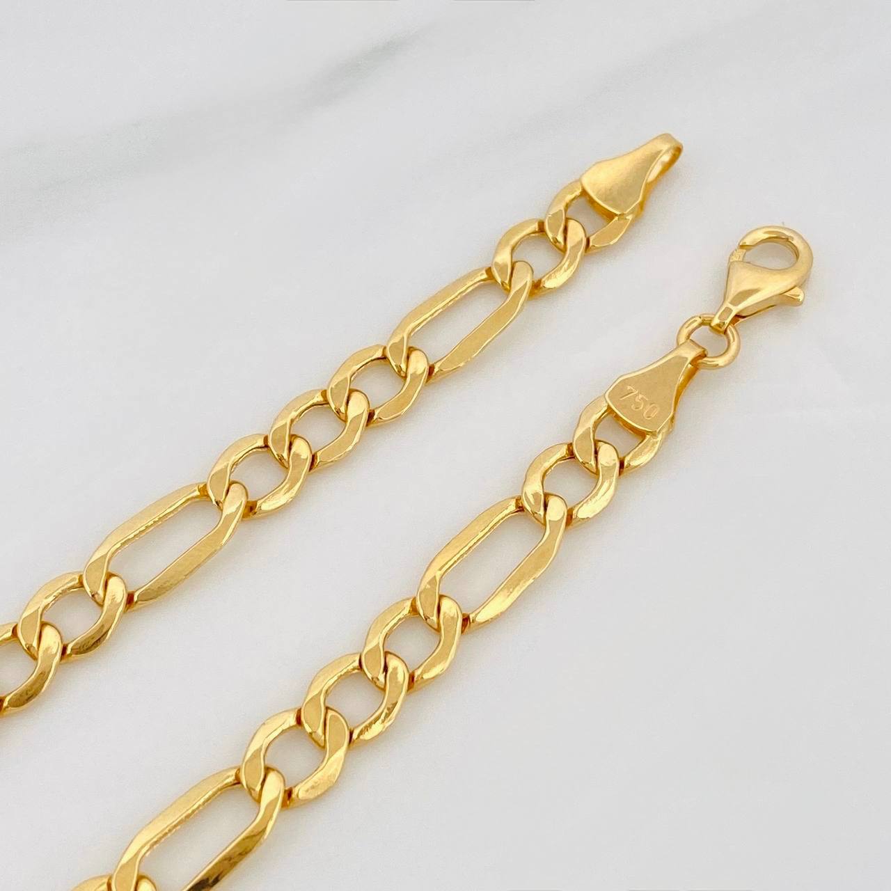 Pulso Figaro 4.25g / 7 1/2 in / 5.48mm Oro Amarillo 18K