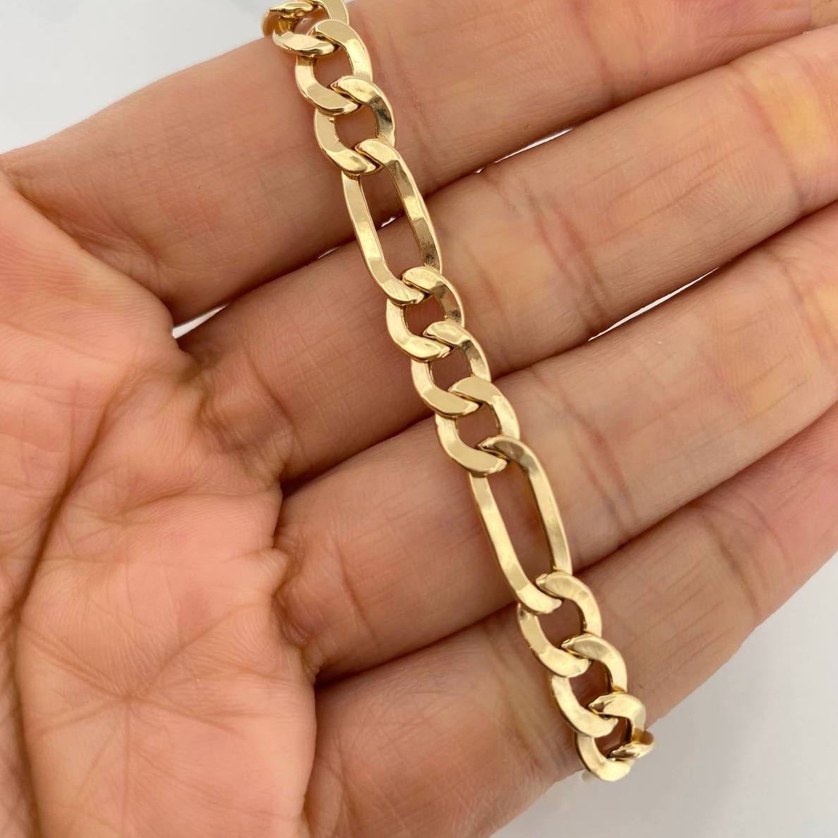 Pulso Figaro 5.75g / 7 3/4 in / 6.66mm Oro Amarillo 18K