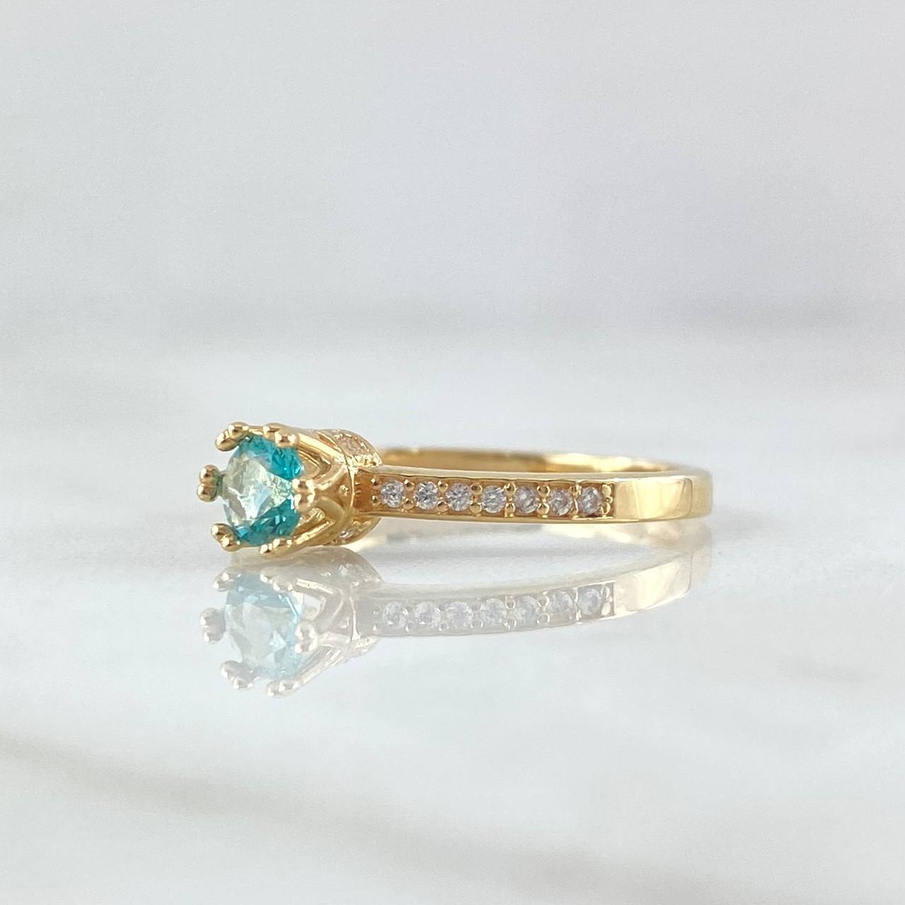 Solitaire Solitaire Crowned 1.85gr / Size 6 / White Zircons Light Blue 18K Yellow Gold ©