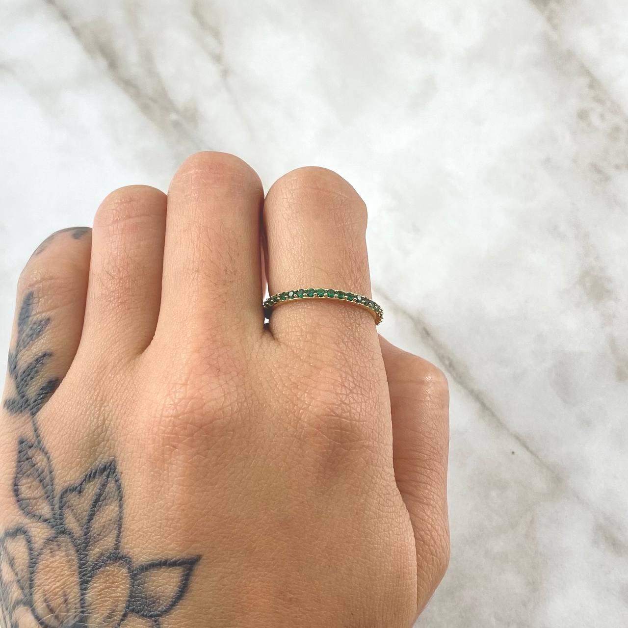 Petit Churumbela Ring 1.45gr / Size 6 1/2 / Green Zircons 18K Yellow Gold ©