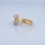 You and Me Ring 2.75gr / Size 7 1/2 / 18K Gold &