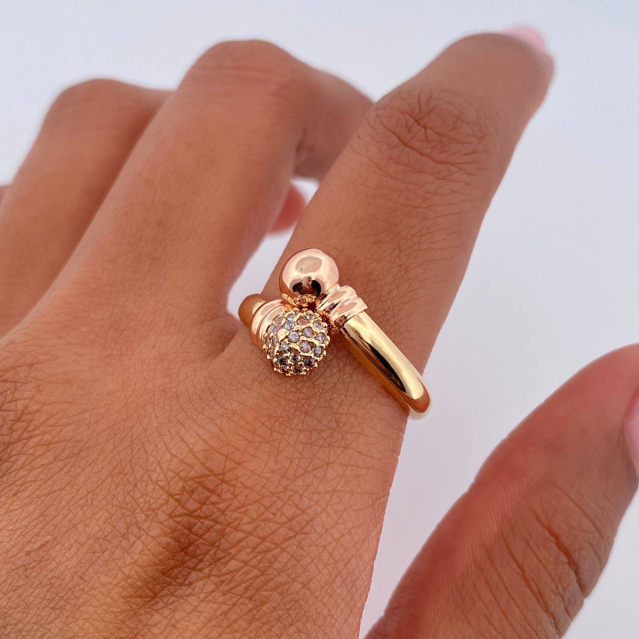 You and Me Ring 1.75gr / Size 8 / 18K Gold &