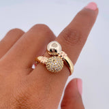 You and Me Ring 2.45gr / Size 7 1/4 / 18K Gold &