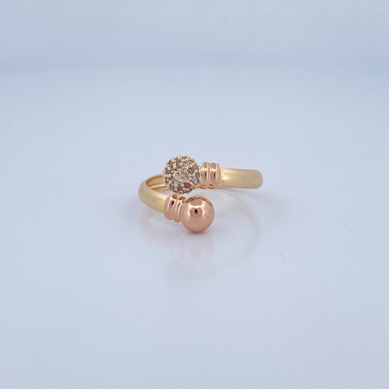 You and Me Ring 1.7gr / Size 7 3/4 / 18K Gold &