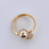 You and Me Ring 2.45gr / Size 7 1/4 / 18K Gold &