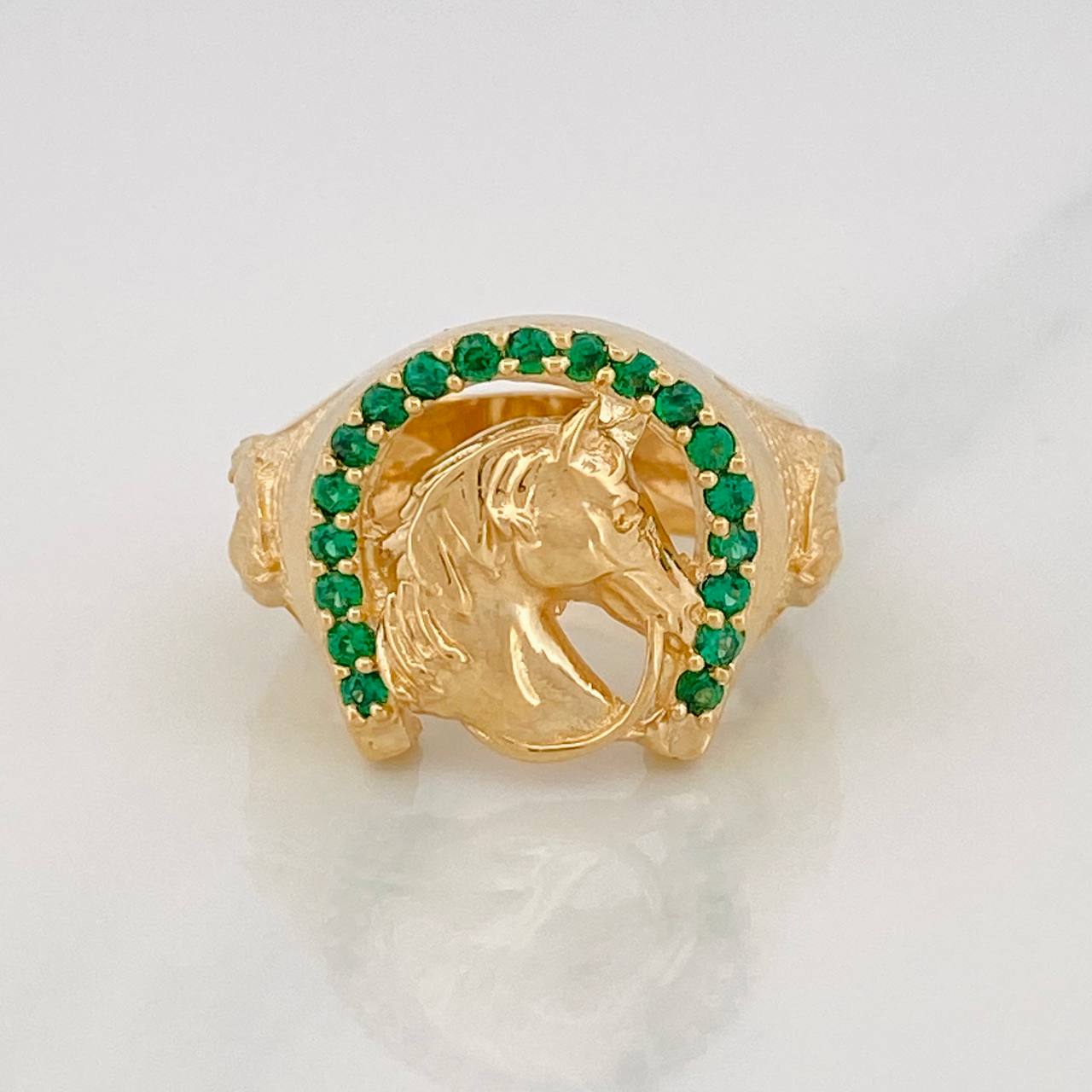 Horse Shoe Ring 13.45g / T8 1/2 Yellow Gold 18K