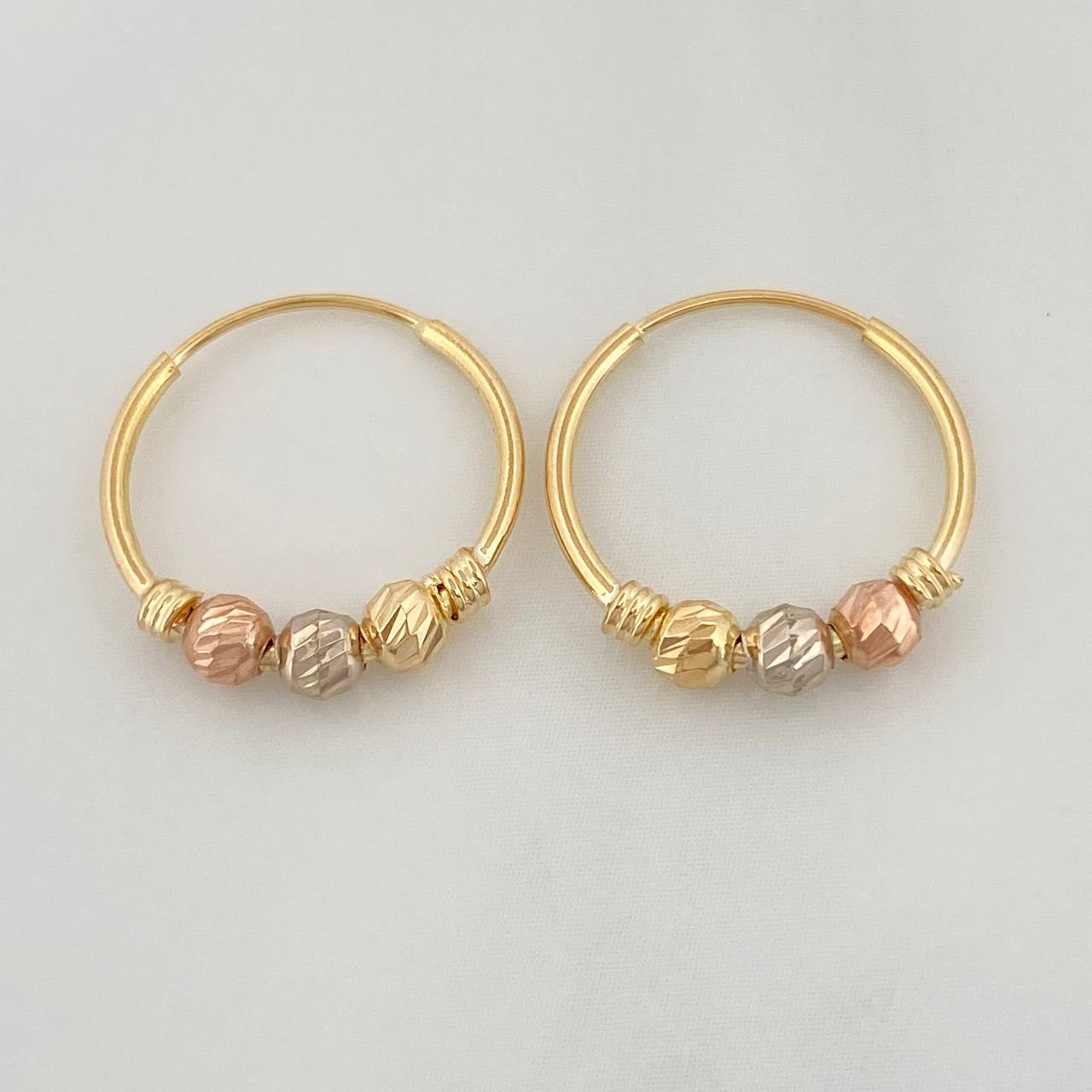 Trio Hoop Earrings 1.1 g / 1/2 in Three Golds 18K