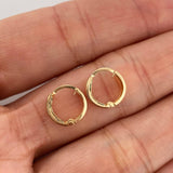 Carril Hoop Earrings 0.75 g / 1/2 in 18K Yellow Gold