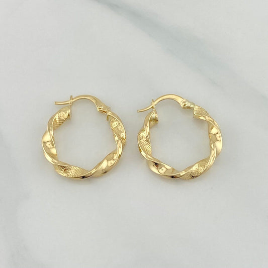 Twisted Screw Hoop Earrings 1.9 g / 1 in 18K Yellow Gold