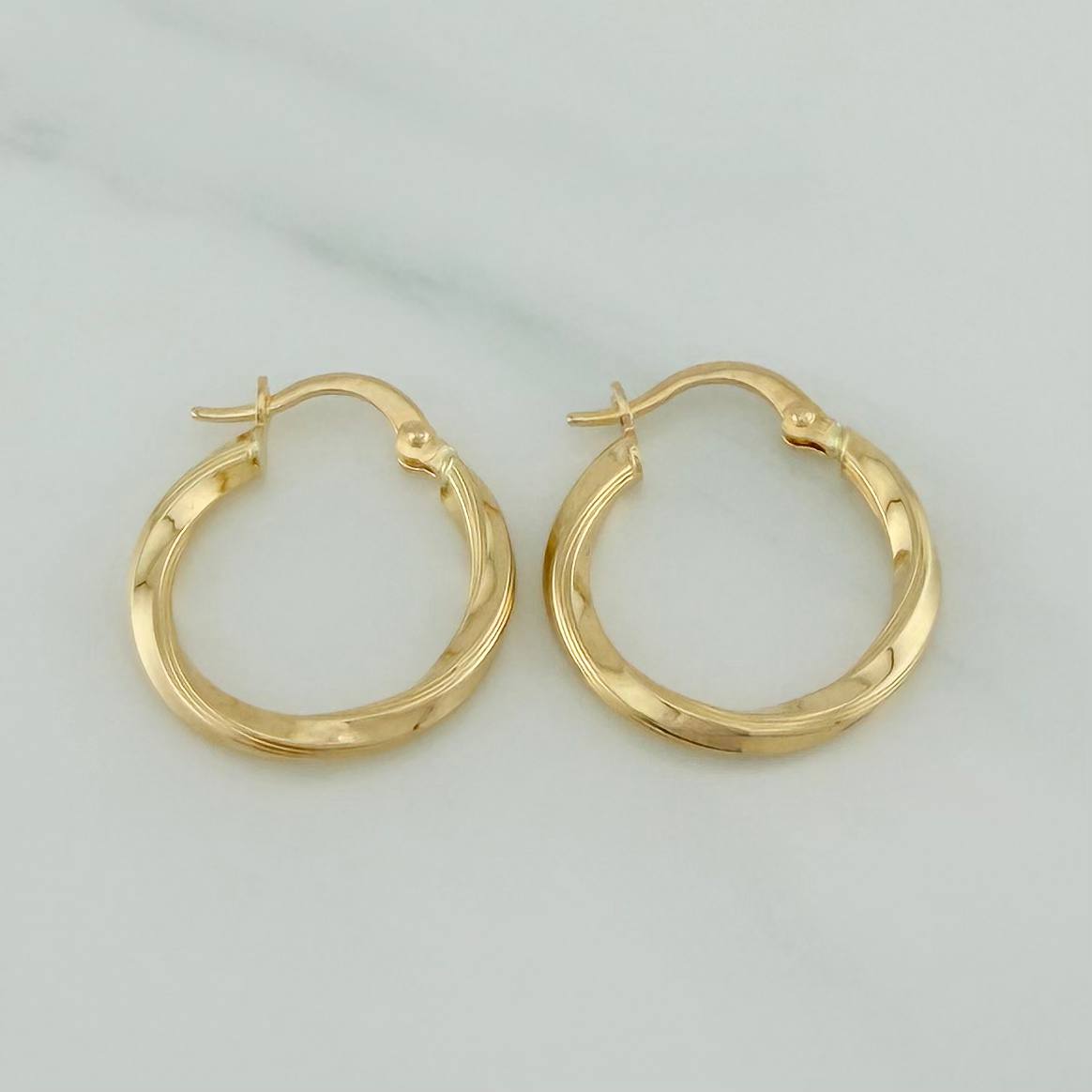Hoop Earrings Mai 1.45 g / 3/4 in Yellow Gold 18K