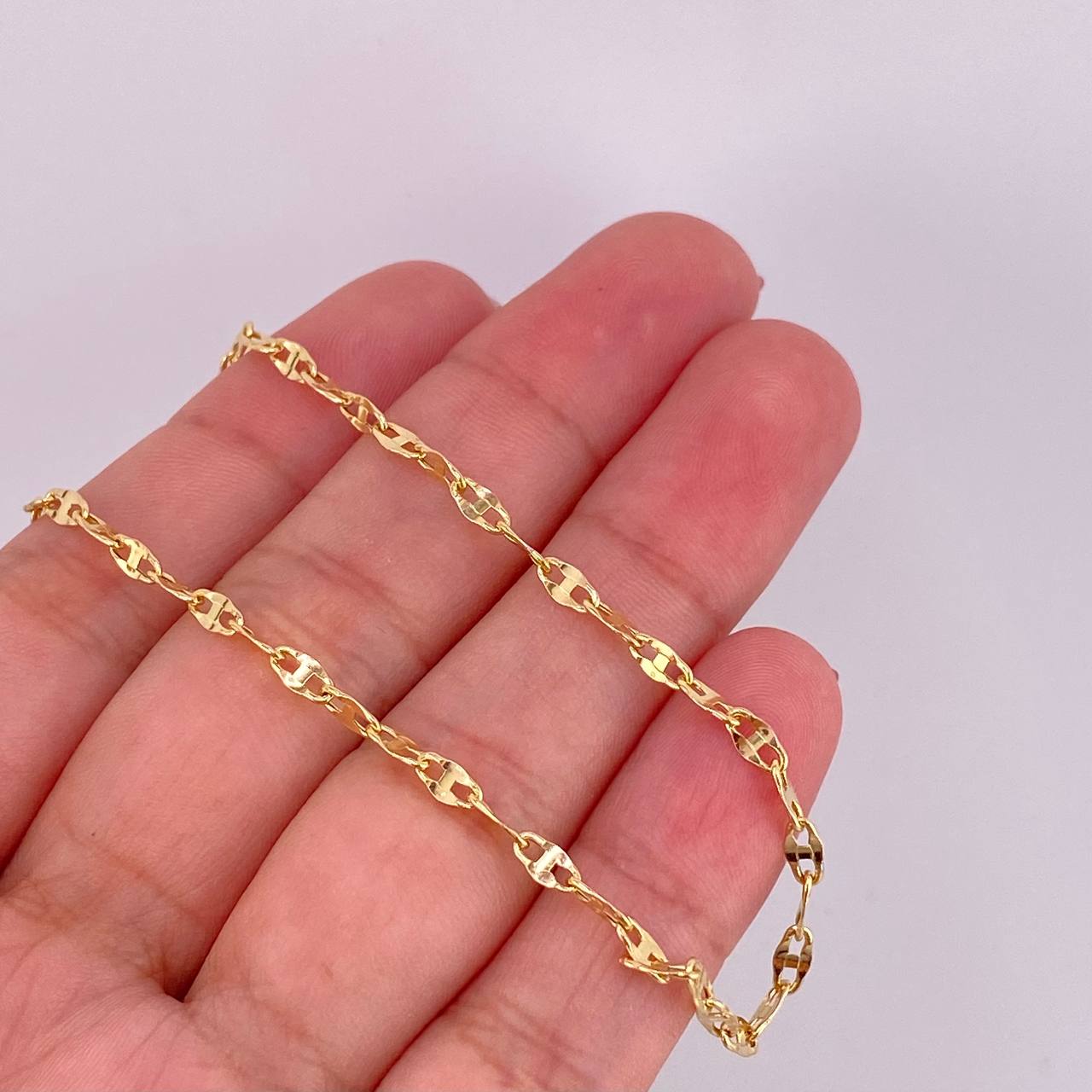Cadena Crispeta 2.45g / 20 in / 2.7mm Oro Amarillo 18K