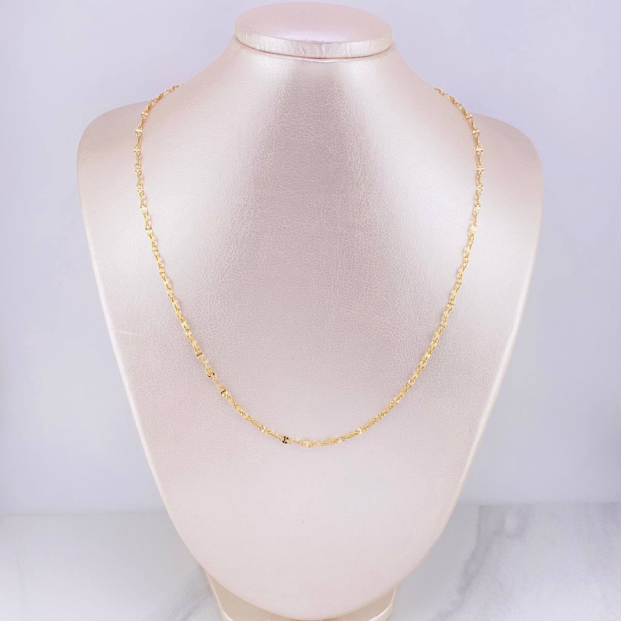 Cadena Crispeta 2.45g / 20 in / 2.7mm Oro Amarillo 18K