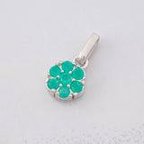 Pendant Flower Six Petals Emeralds 31pts 0.9g / 1/2 in Silver 925