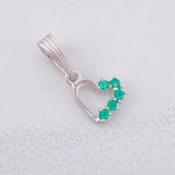 Dije Corazón Silueta Esmeraldas 10pts 0.6g / 3/4 in Plata 925