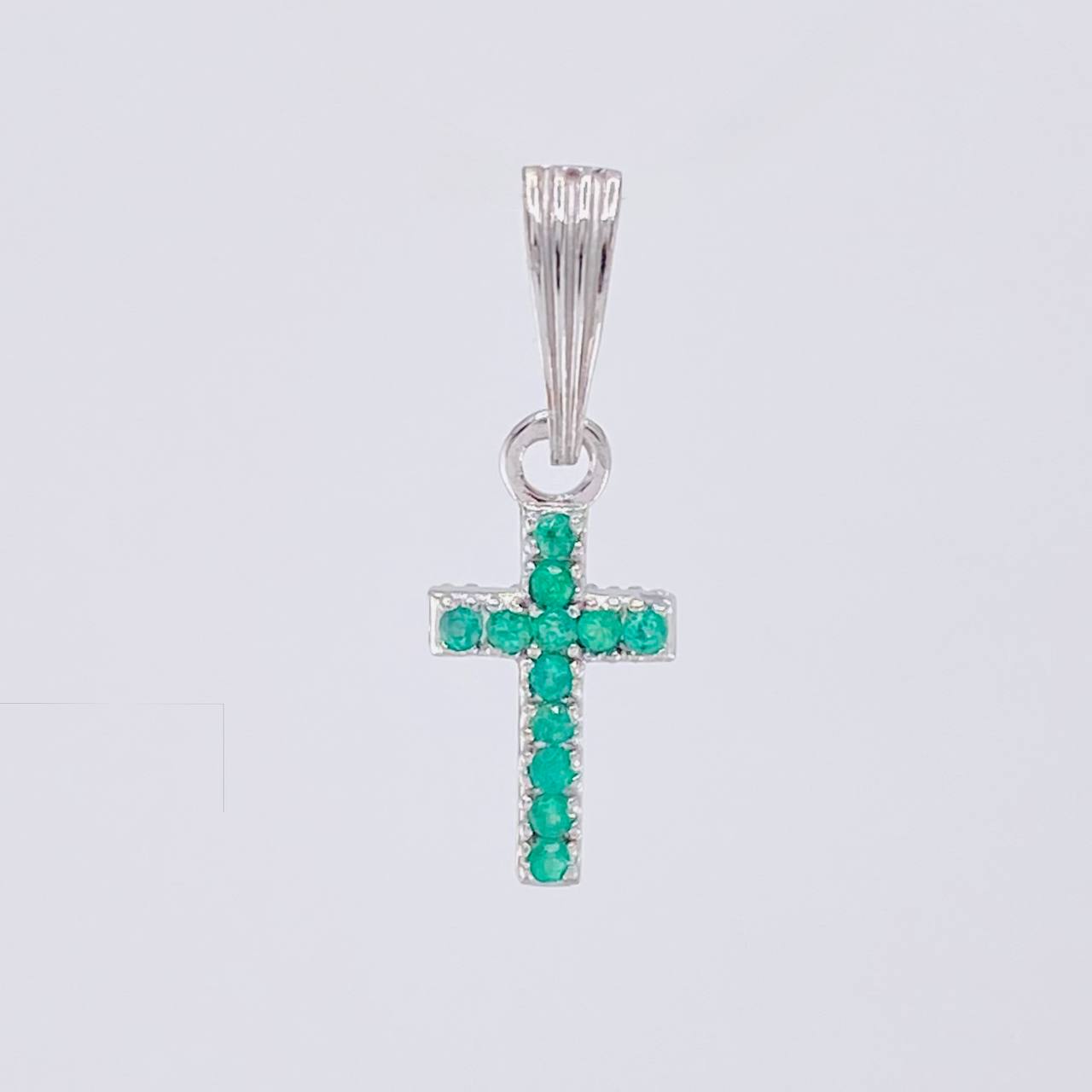 Pendant Cross Dense Emeralds 19pts 0.75g / 3/4 in Silver 925