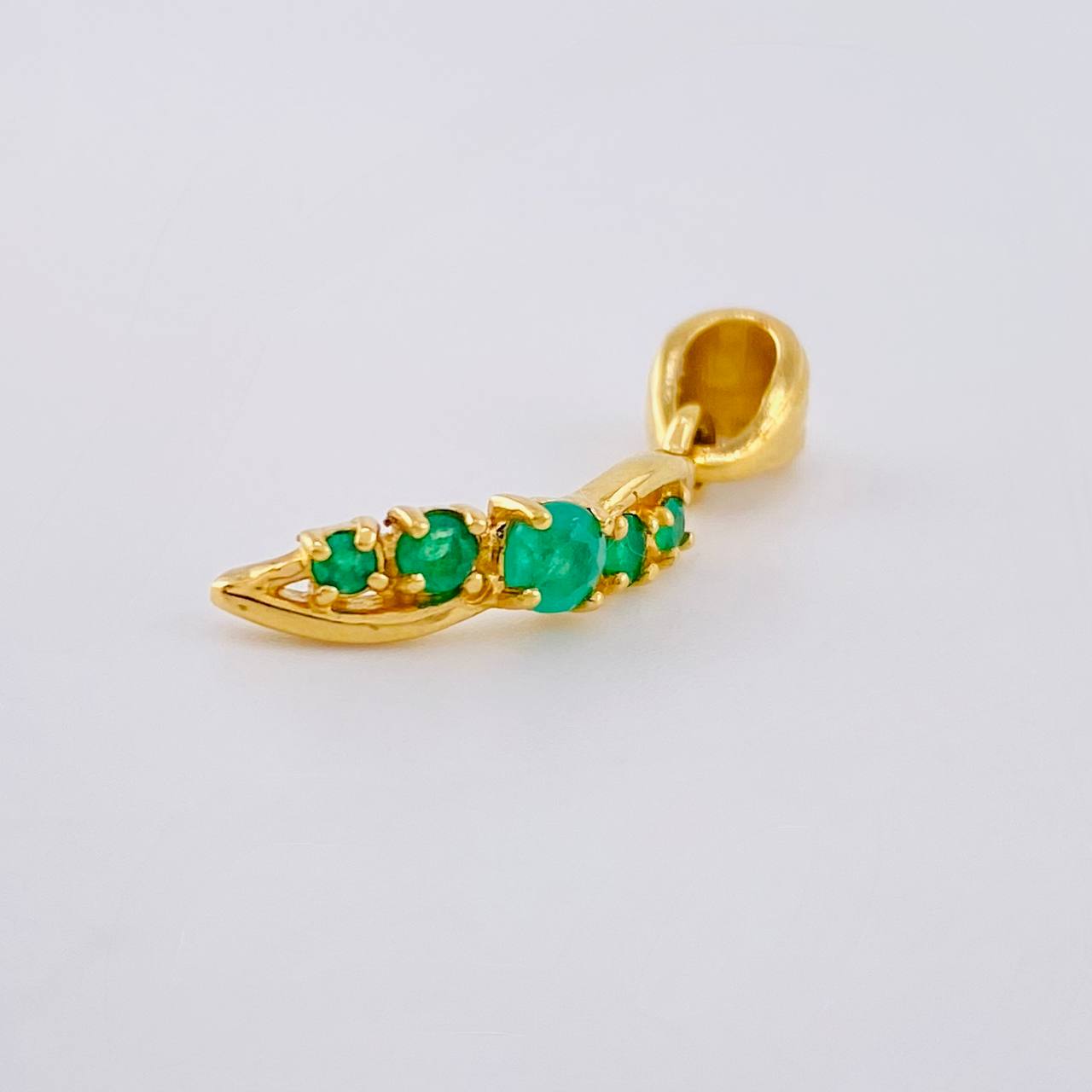 Pendant Partial Infinity 1.55gr / 2.6cm / Emeralds 26pts 18K Yellow Gold (Jewel) *