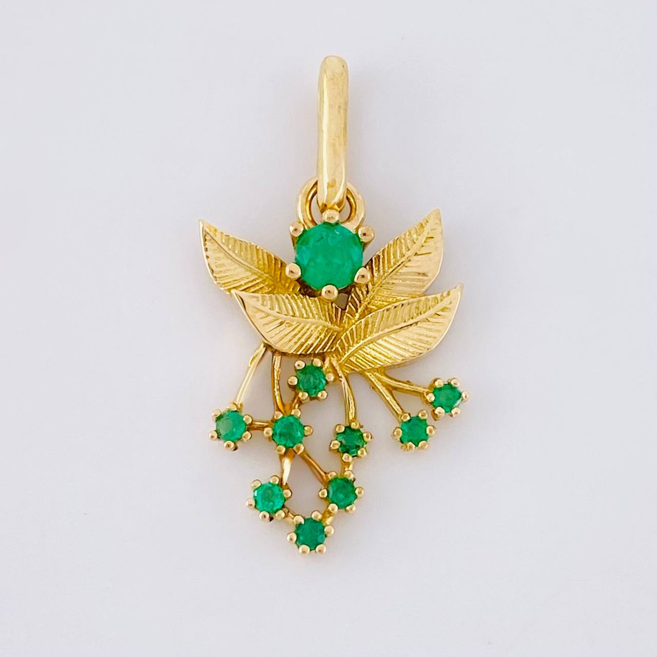 Pendant Bouquet Leaves 2.25gr / 2.5cm / Emeralds 32pts Yellow Gold (Jewel) *