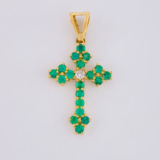 Pendant Florentine Cross 45pts Emeralds 8pts Diamonds 2gr / 1 1/4 in / 18K Yellow Gold *