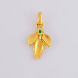 Pendant Triple Sheet 1.7gr / 2.3cm / Emerald 9pts Yellow Gold (Jewel) *