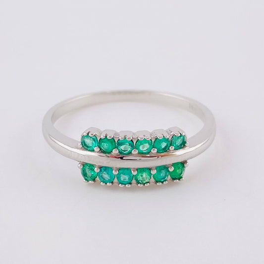 Anillo Rama Linea Doble 2.5gr / T7 1/2 / Esmeraldas 37pts Oro Blanco 18K (Joya) *