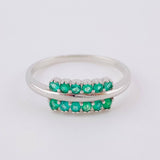 Anillo Rama Linea Doble 2.5gr / T7 1/2 / Esmeraldas 37pts Oro Blanco 18K (Joya) *