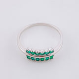 Anillo Rama Linea Doble 2.5gr / T7 1/2 / Esmeraldas 37pts Oro Blanco 18K (Joya) *