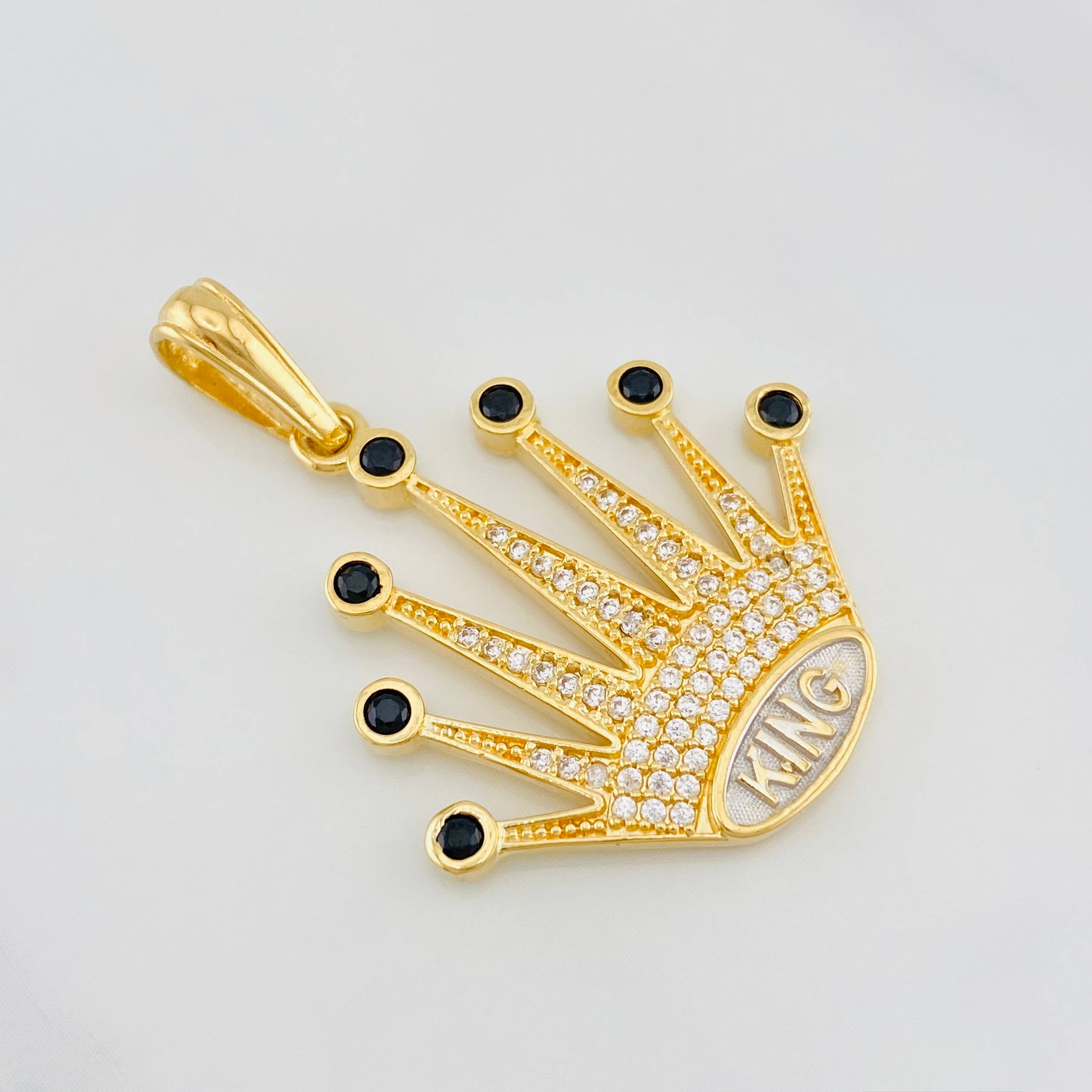 Dije Corona king 4.5g / 1 1/2 in Oro Amarillo 18K