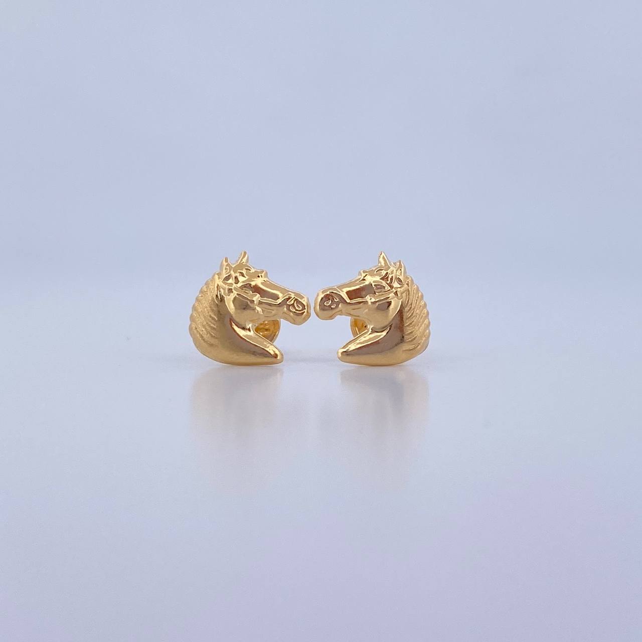 Stud Earrings Horse 0.9gr / Smooth 18K Yellow Gold &