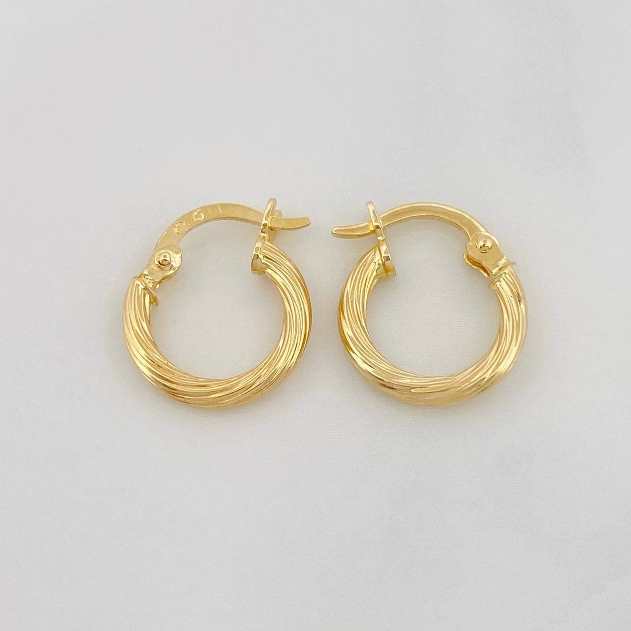 Candongas Arielle 0.9g / 1/2 in Oro Amarillo 18K