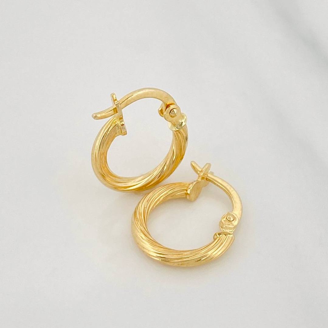 Candongas Arielle 0.9g / 1/2 in Oro Amarillo 18K