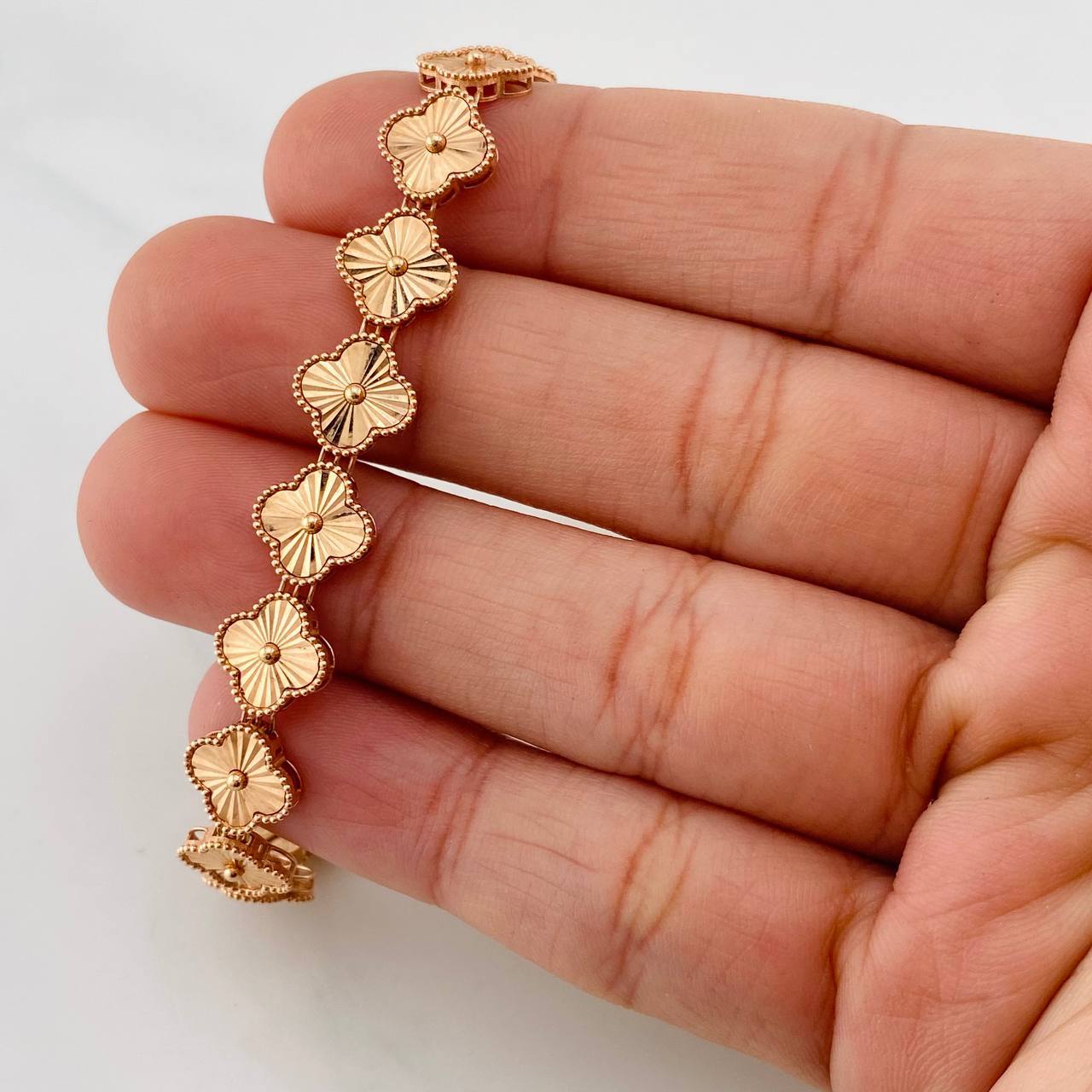 Pulso Trebol Diamantado 7.7g / 7 in / 8.74mm Oro Rosa 18K