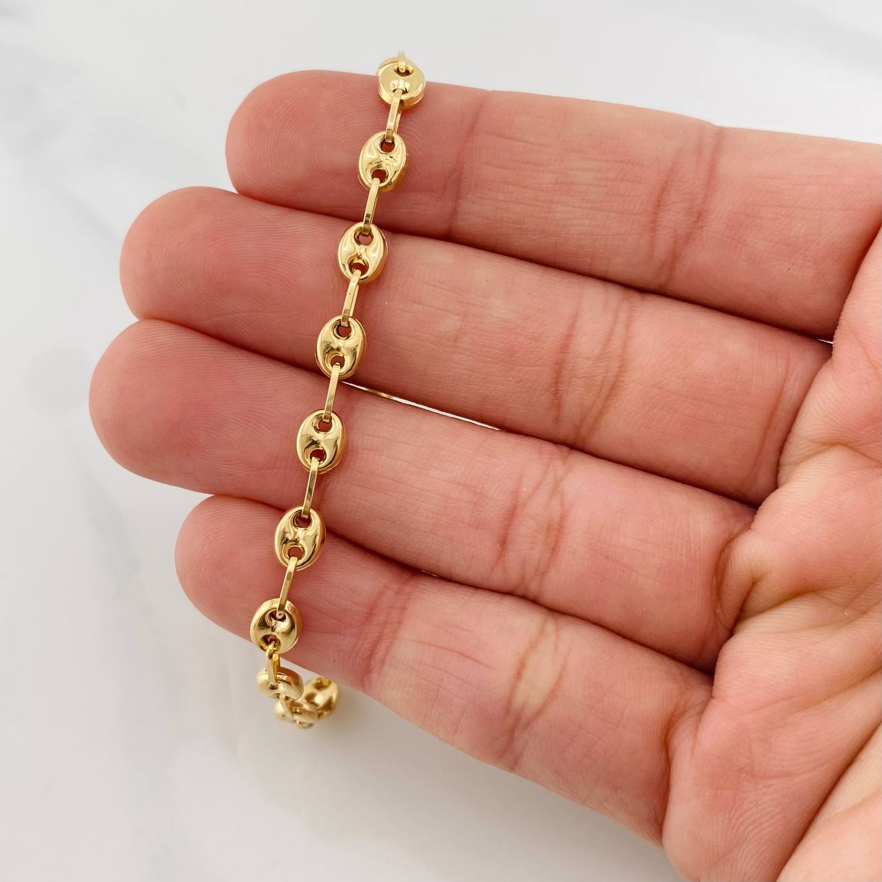 Pulso Gc 3.05g / 7 3/4 in / 4.3mm Oro Amarillo 18K