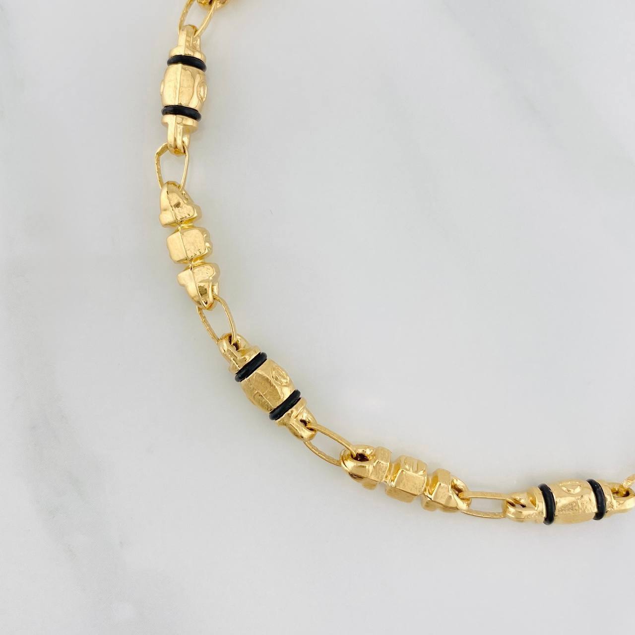 Pulso Tornillo 5.25g / 8 1/4 in / 3.89mm Oro Amarillo 18K