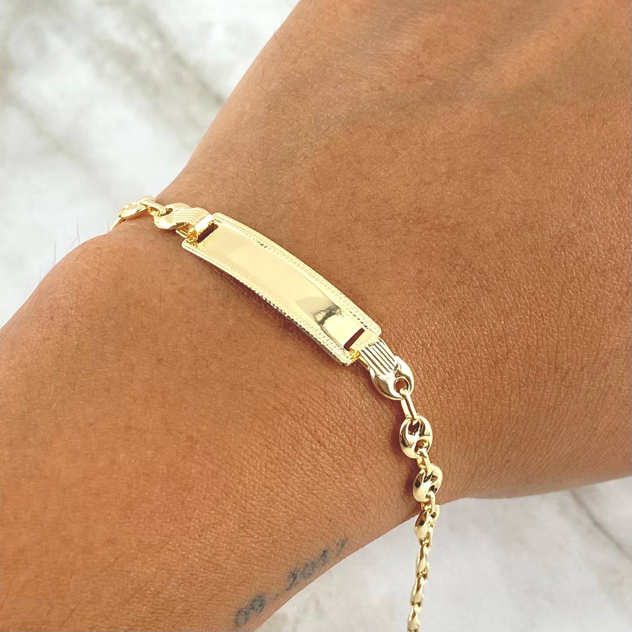 Bracelet Rectangular Plate 3.55gr / 18cm / 4.8mm Edged Polished Three 18K Golds