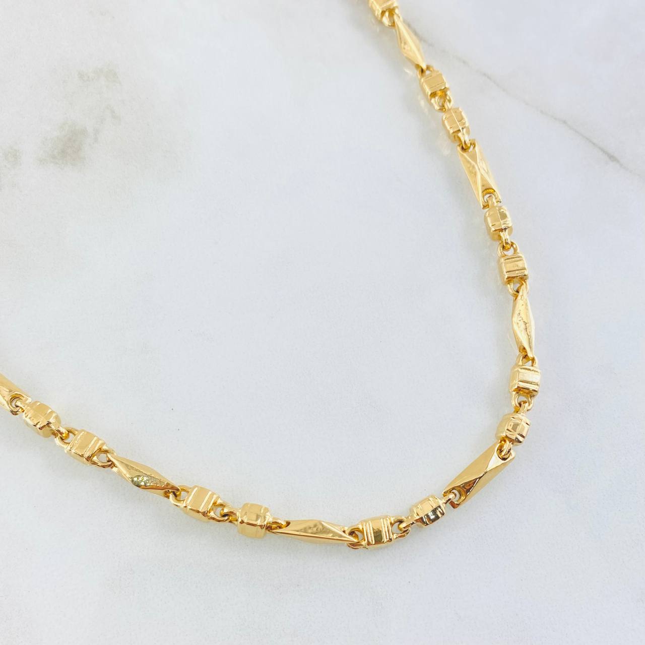 Rustic Cube Chain 18.6gr / 26in / 18K Gold