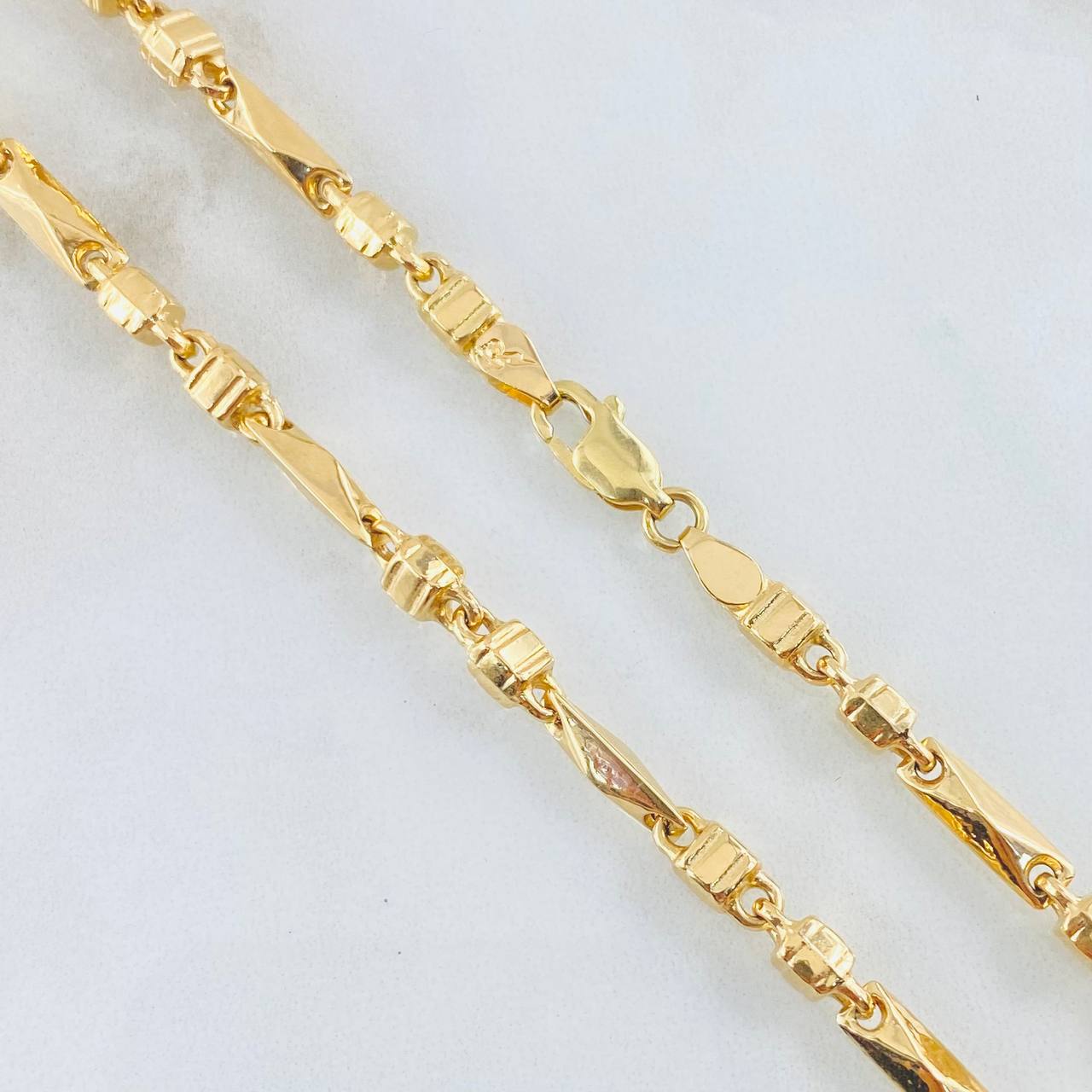 Rustic Cube Chain 18.6gr / 26in / 18K Gold