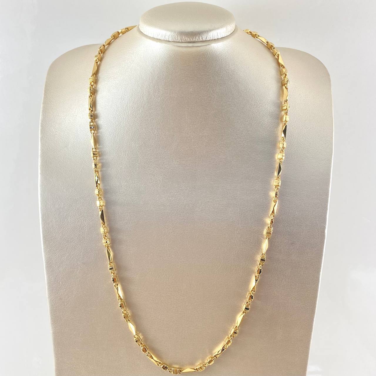 Rustic Cube Chain 18.6gr / 26in / 18K Gold