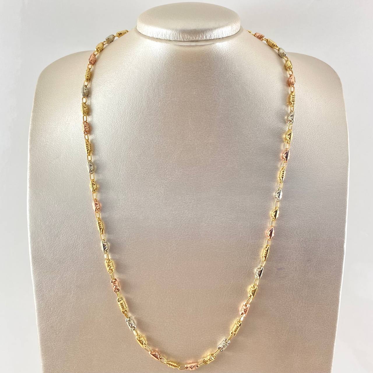 Cadena Rustica 14.5gr / 23 1/2 in / Tres Oros 18K ©