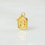 Dije Letra S 0.3gr / 1/2 in / Oro Amarillo 18K *