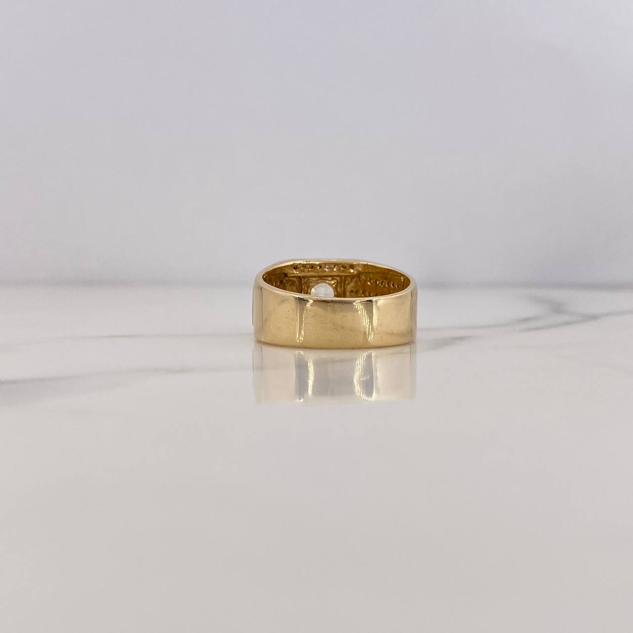 Square Signet Ring 7.6gr / Size 9 1/2 / White Zircons Two-tone 18K Yellow and White Gold $