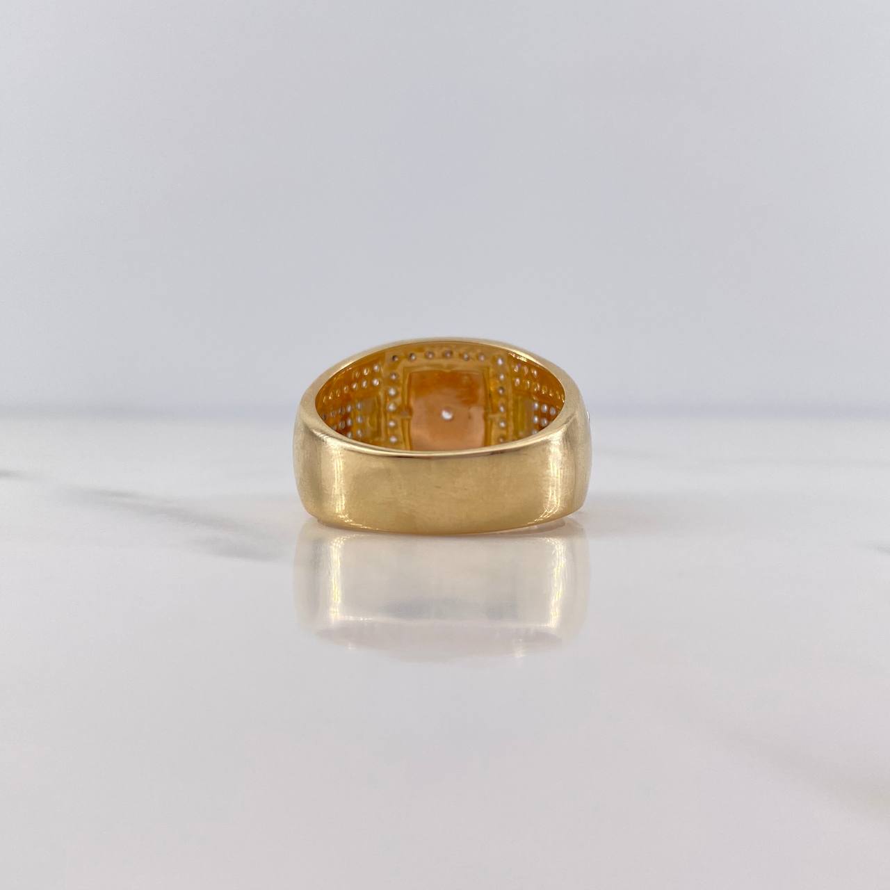 Square Ring Strap 9.45gr / Size 9 3/4 / White Zircons Three 18K Golds $