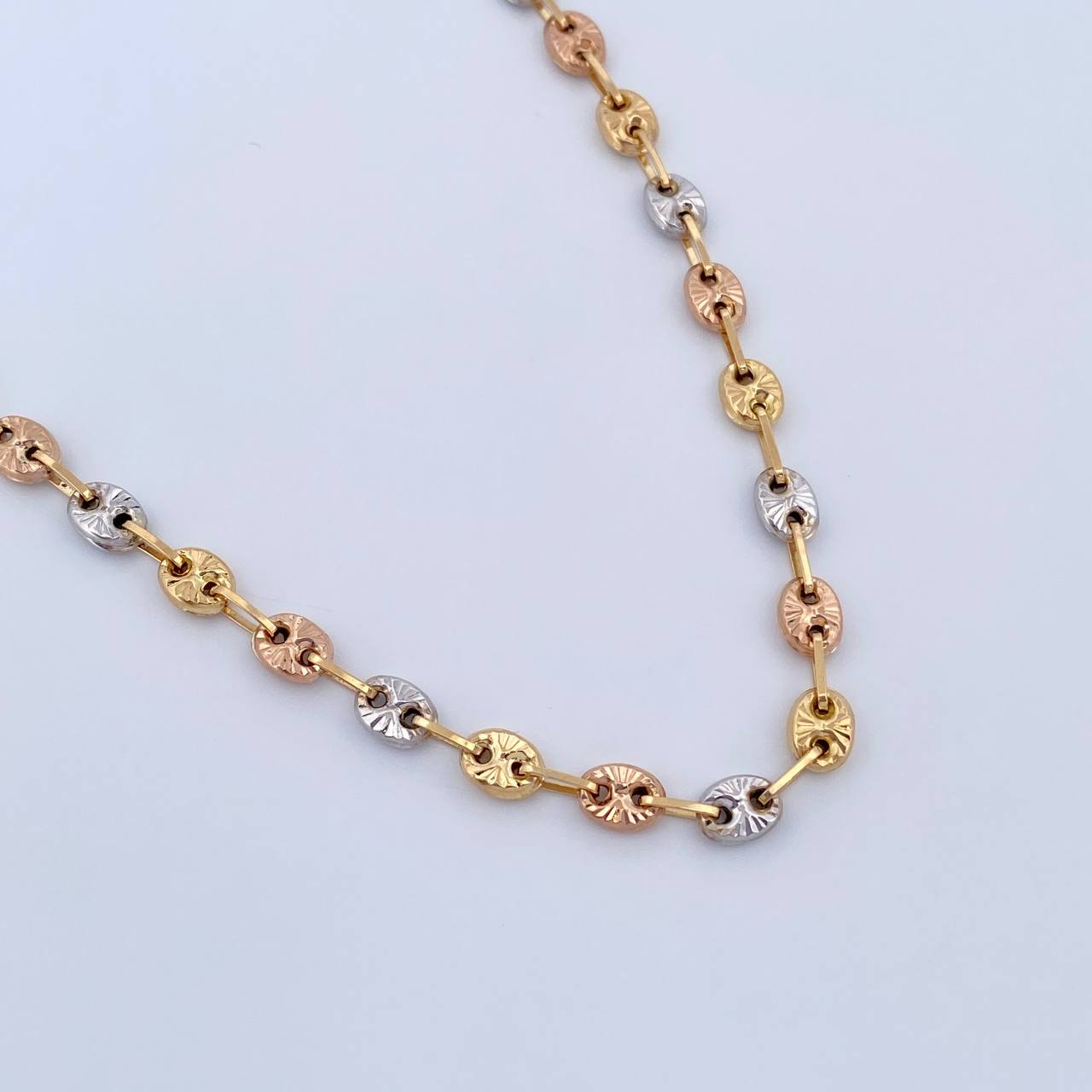 GC Chain 13.75gr / 61.9cm / 4.8mm Diamond Cut Three 18K Gold &