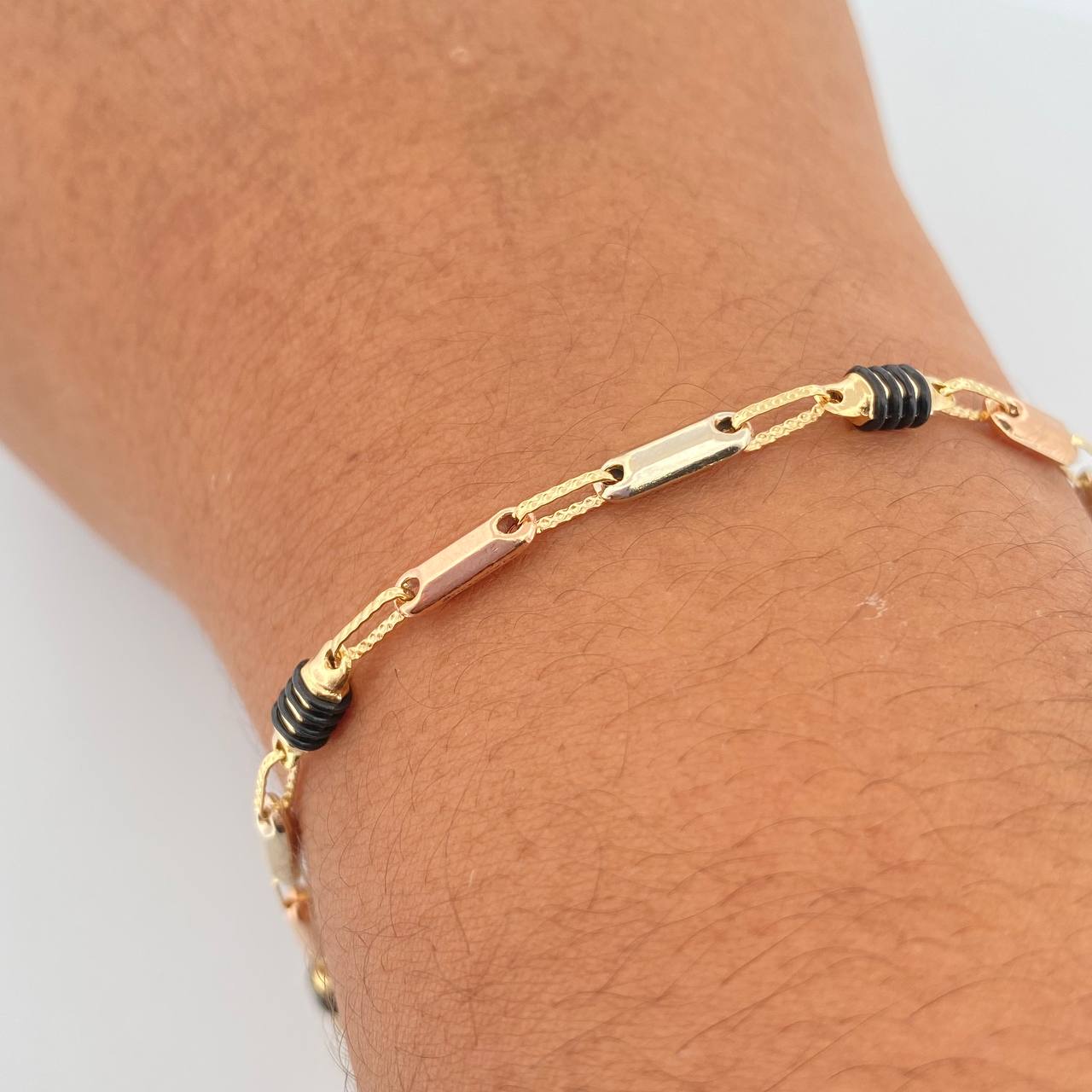 Bracelet Barrel 3.45gr / 21cm / 3.8mm Black Rubber Three Golds 18K &