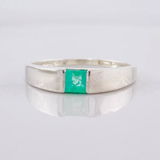 Ring Square Emerald 25pts 1.5g / T8 Silver 925