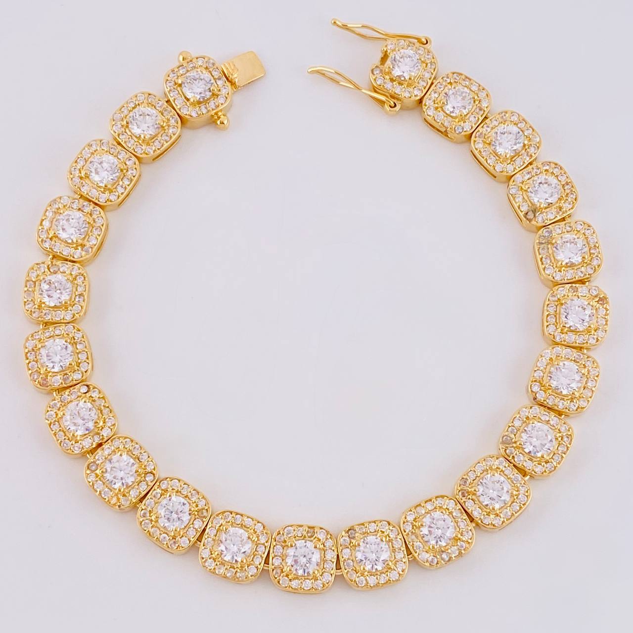 Tennis Bracelet Dense 21.9g / 7 1/4 in / 8mm Two-Tone Yellow White 18K Gold