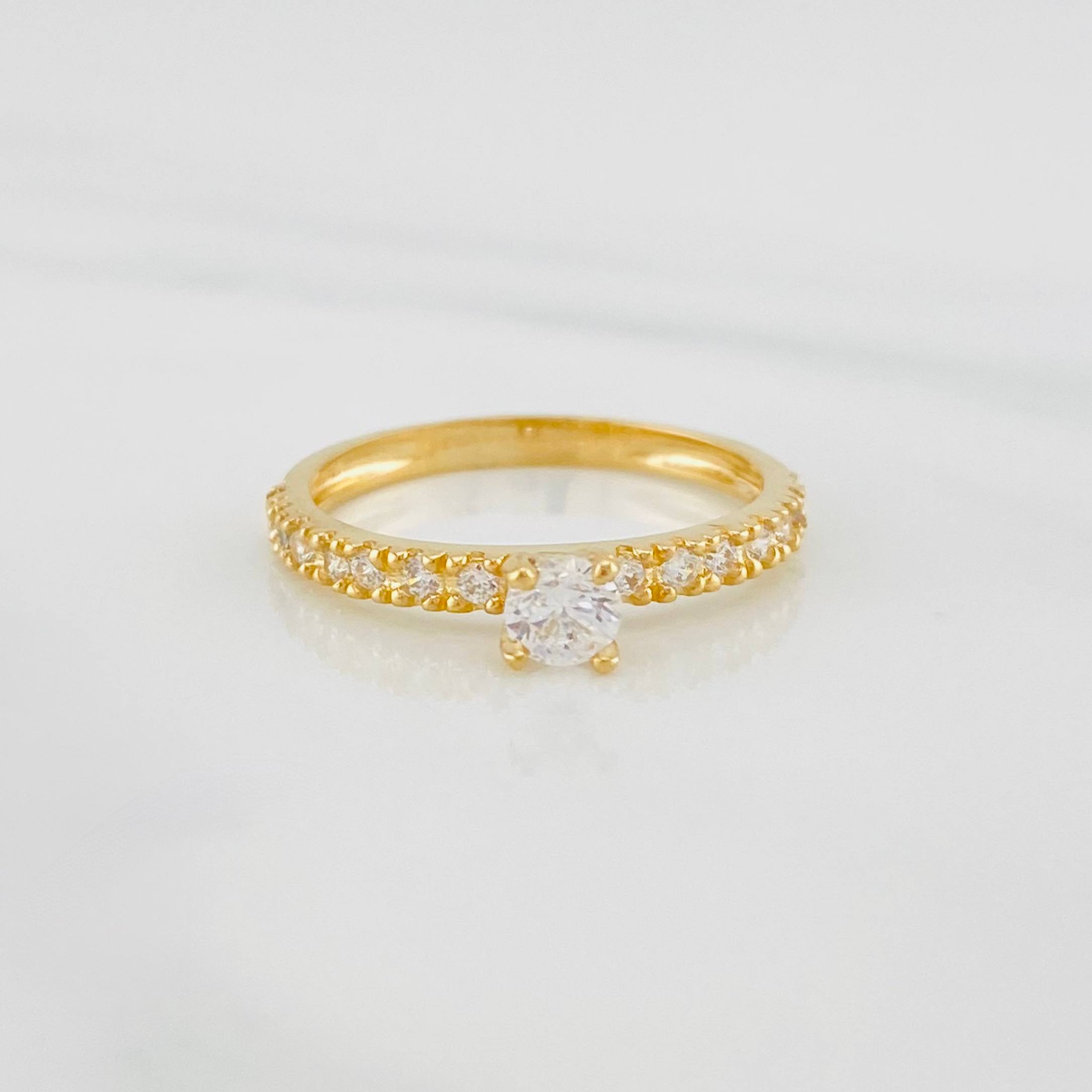 Anillo Solitario churumbela 2.05g / T6 1/2 Oro Amarillo 18K