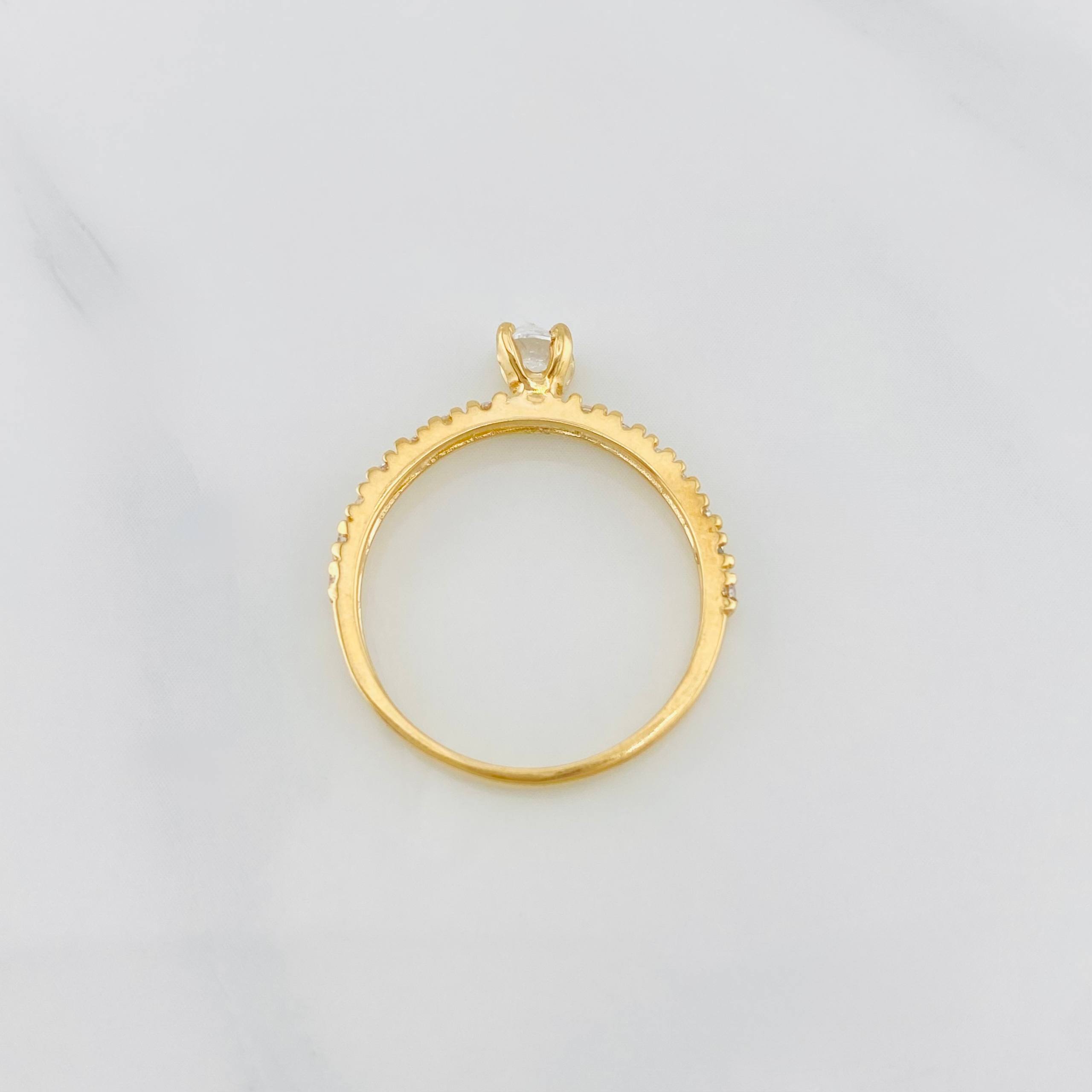 Anillo Solitario churumbela 2.05g / T6 1/2 Oro Amarillo 18K