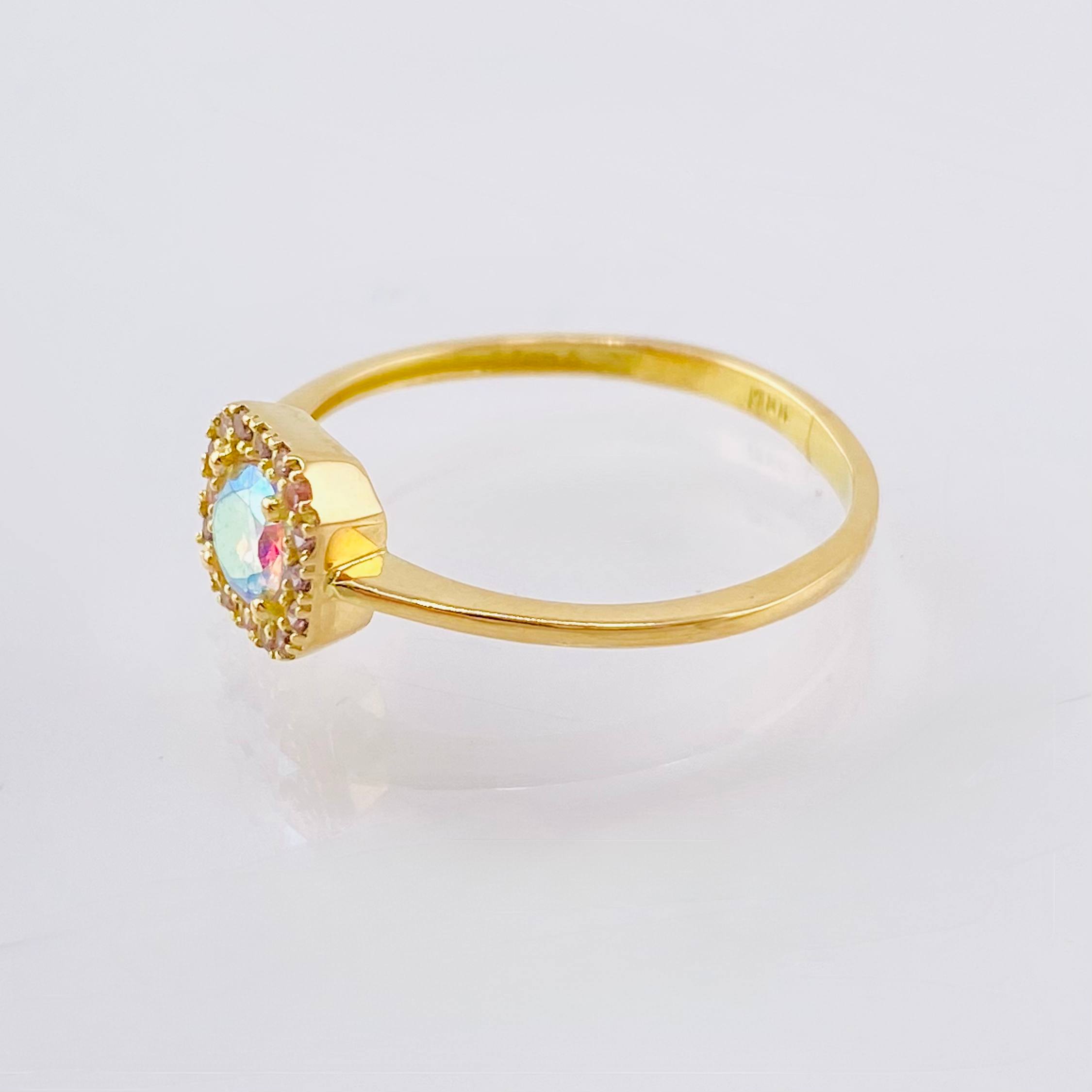 Square Halo Ring 2.05gr / T7 3/4 / 18K Yellow Gold ©
