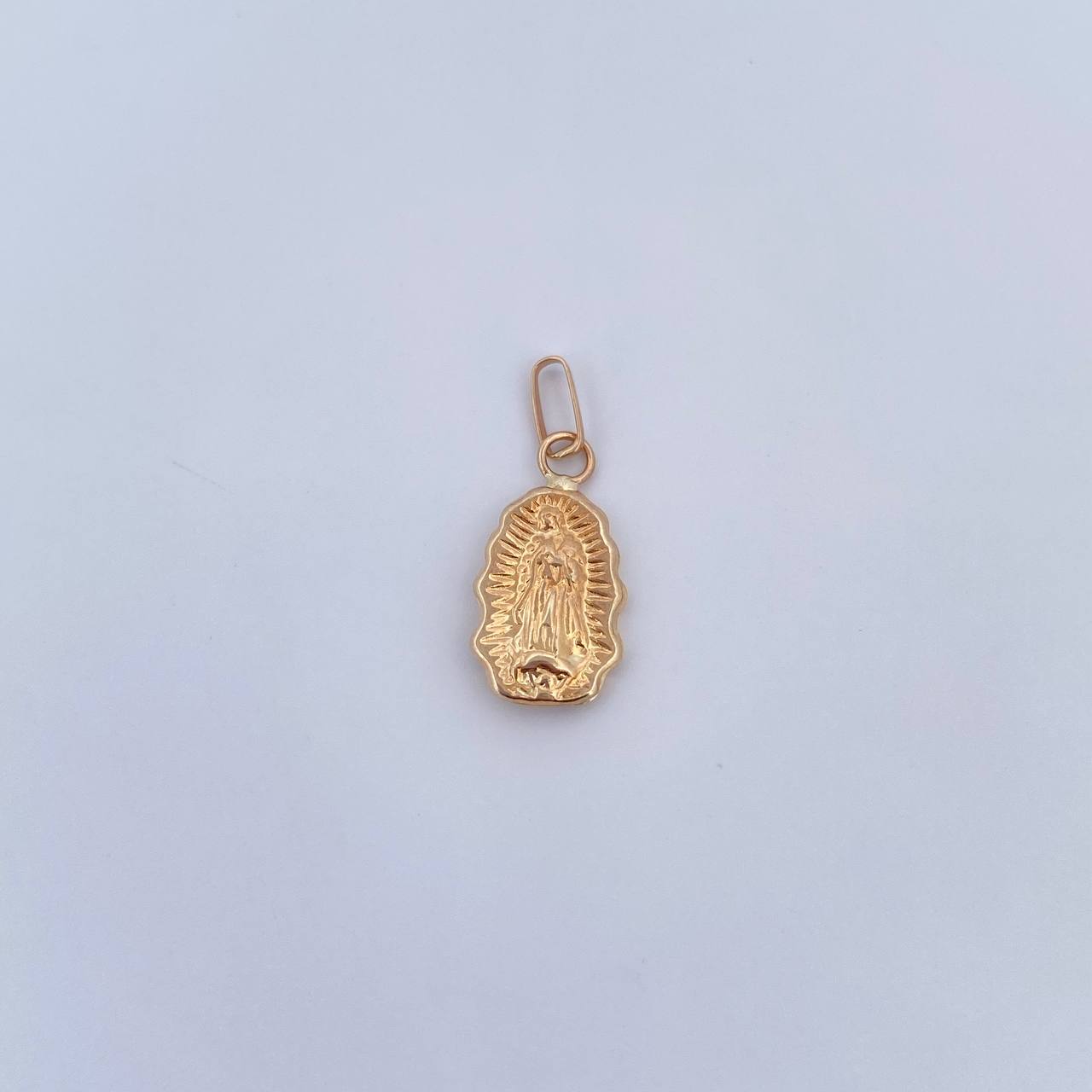 Pendant Virgin Guadalupe 0.55gr / 2cm / Smooth 18K Yellow Gold $